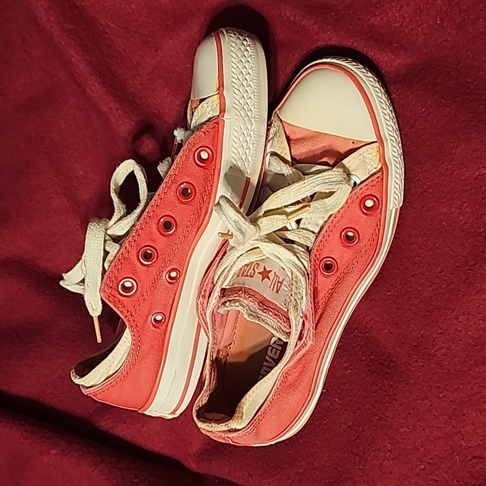 Converse pink & white shoes